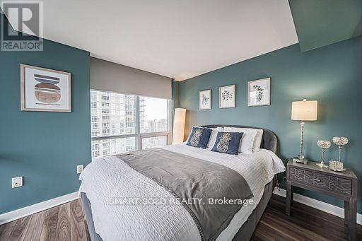 #2606 11 BRUNEL COURT - 13