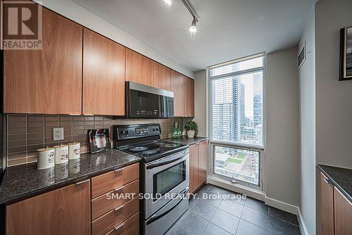 #2606 11 BRUNEL COURT - 4
