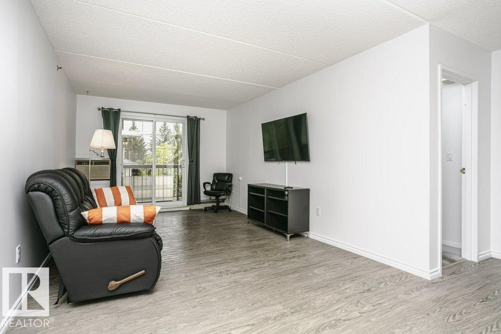 #207 4906 47 AV - 21