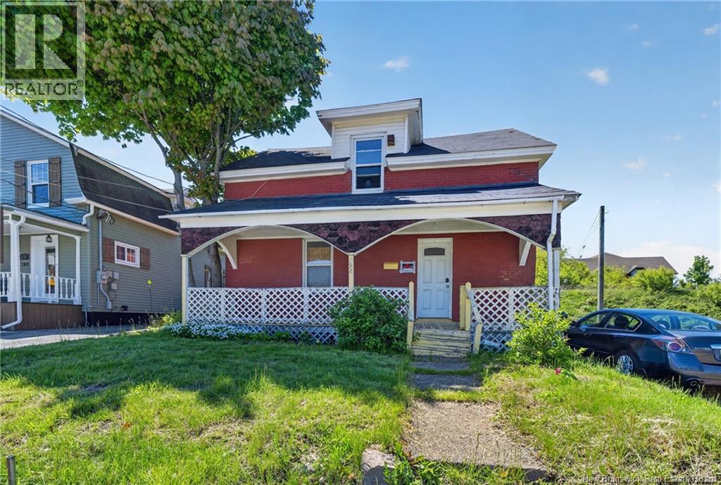292 Botsford Street - 1