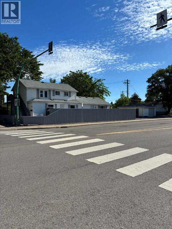 503 21 Street S - 4