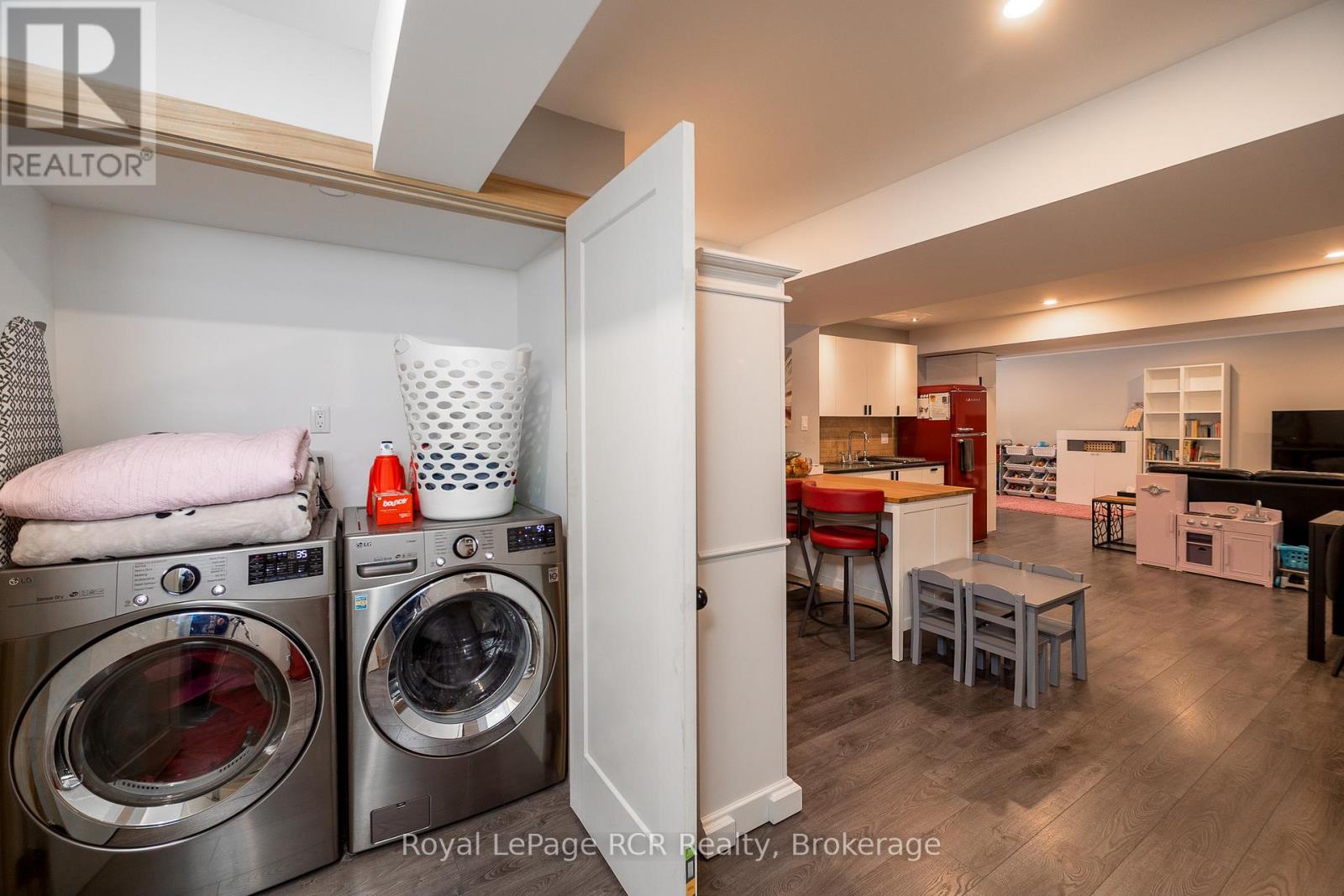 167 PRINCE STREET - 33