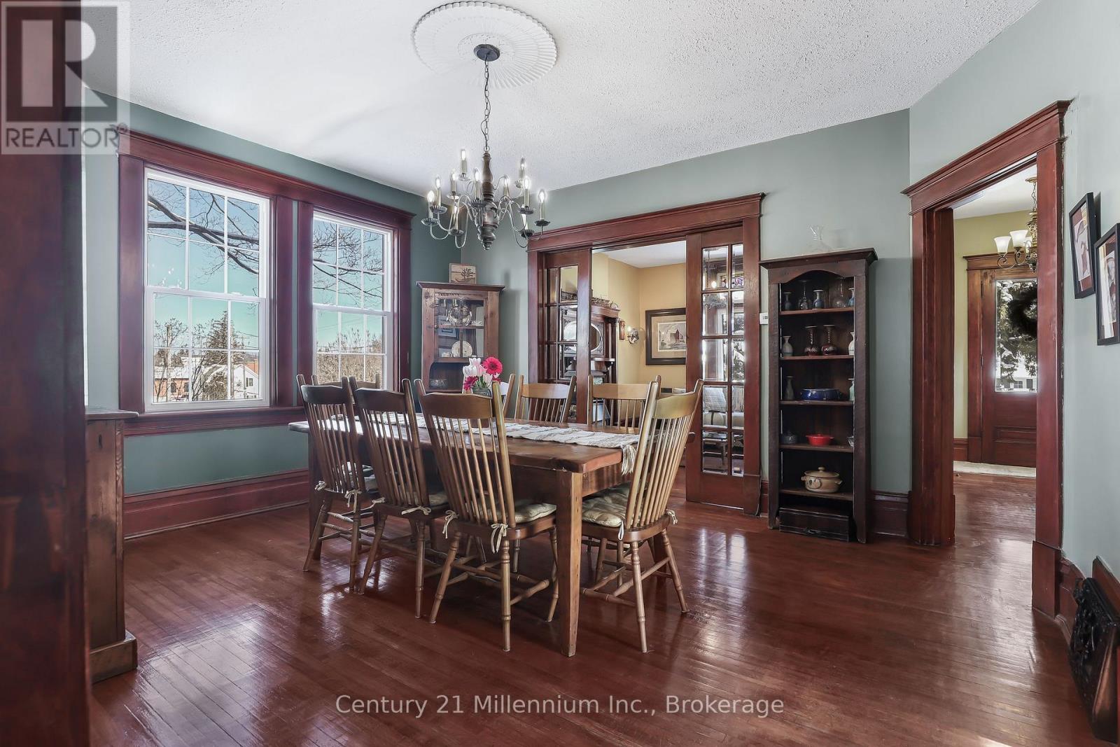 296 GARAFRAXA ST STREET - 16