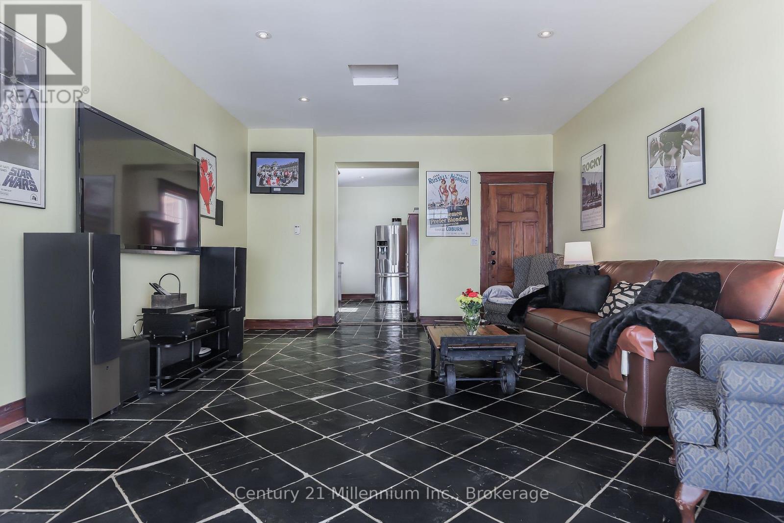296 GARAFRAXA ST STREET - 25