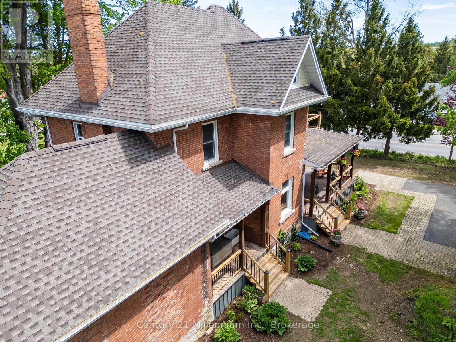 296 GARAFRAXA ST STREET - 4