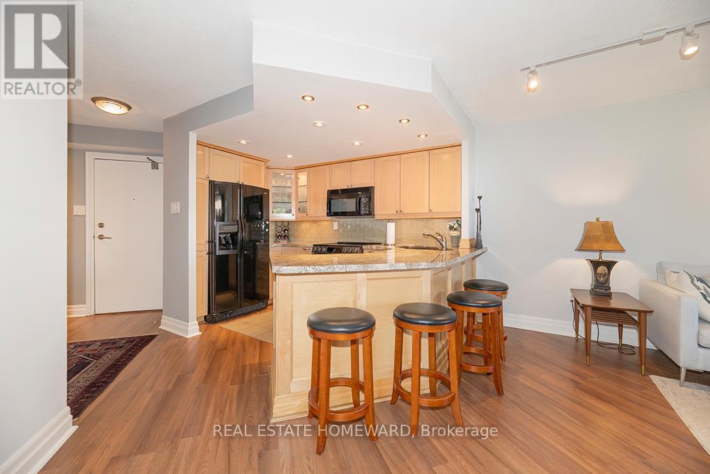 #503 77 MAITLAND PLACE - 10
