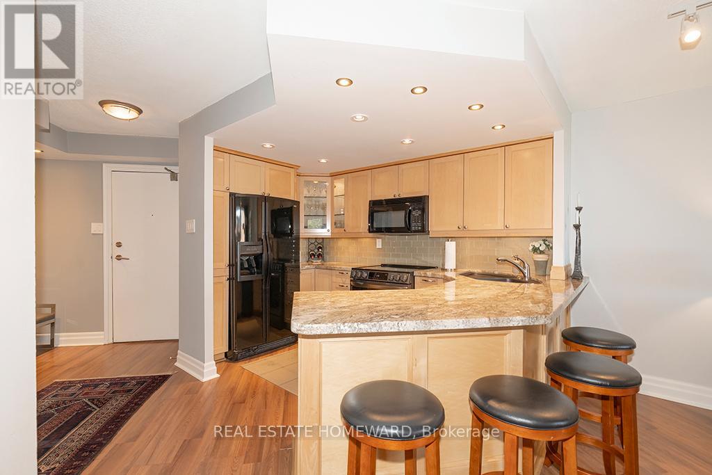 #503 77 MAITLAND PLACE - 11