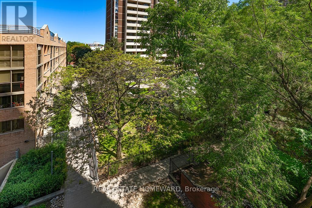 #503 77 MAITLAND PLACE - 29