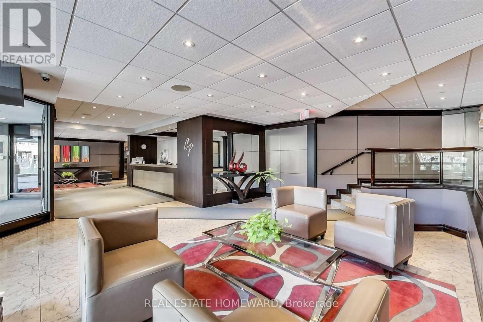 #503 77 MAITLAND PLACE - 4