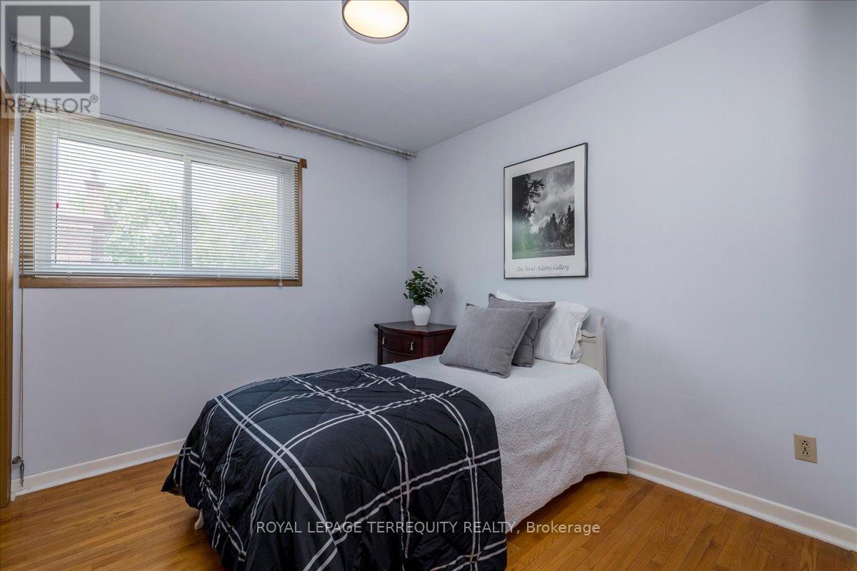 44 MARGARET AVENUE - 15