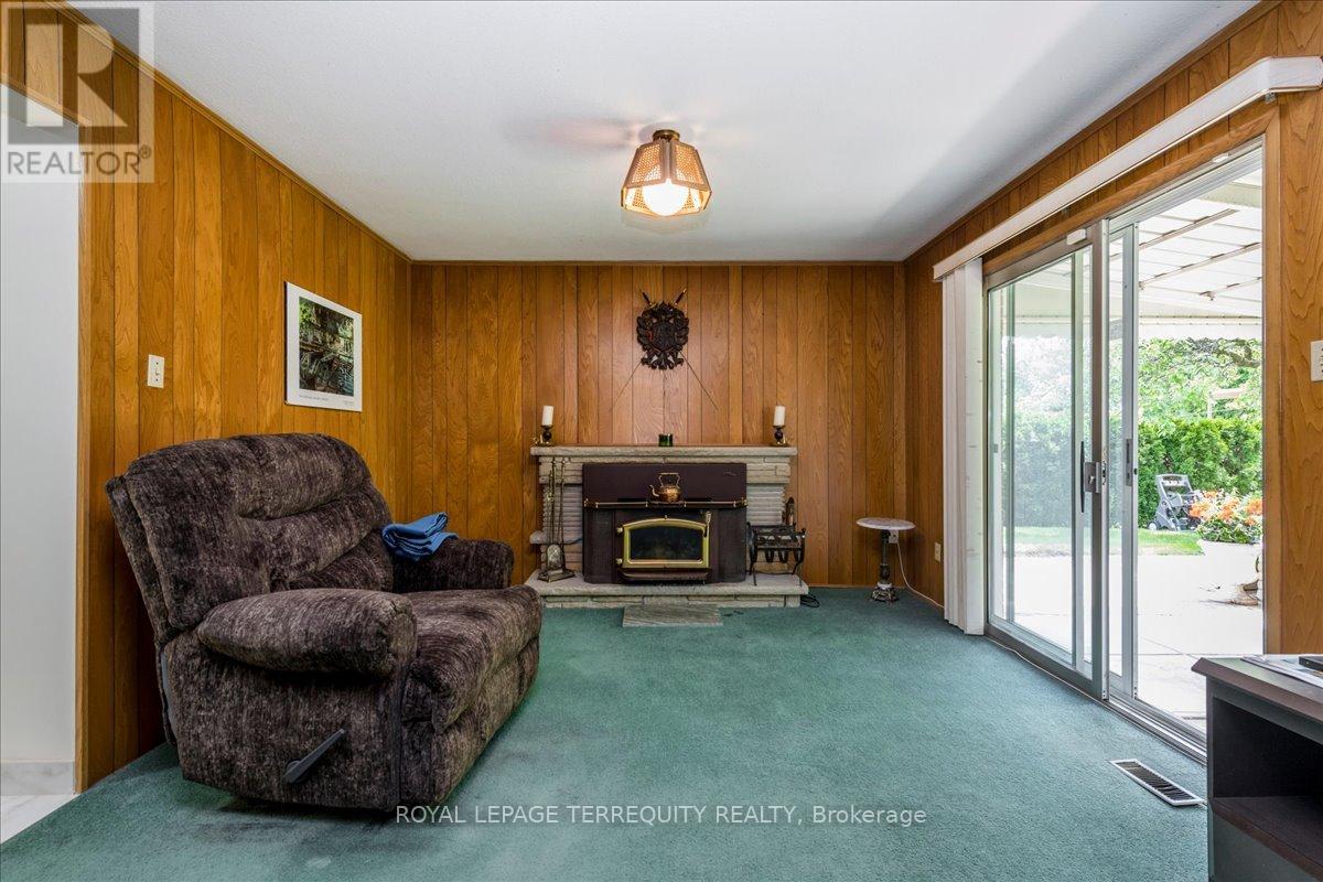 44 MARGARET AVENUE - 16