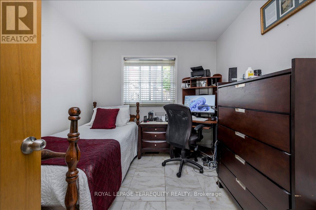 44 MARGARET AVENUE - 20