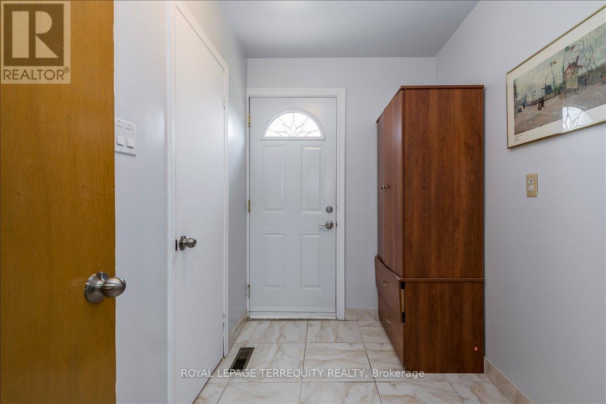 44 MARGARET AVENUE - 21