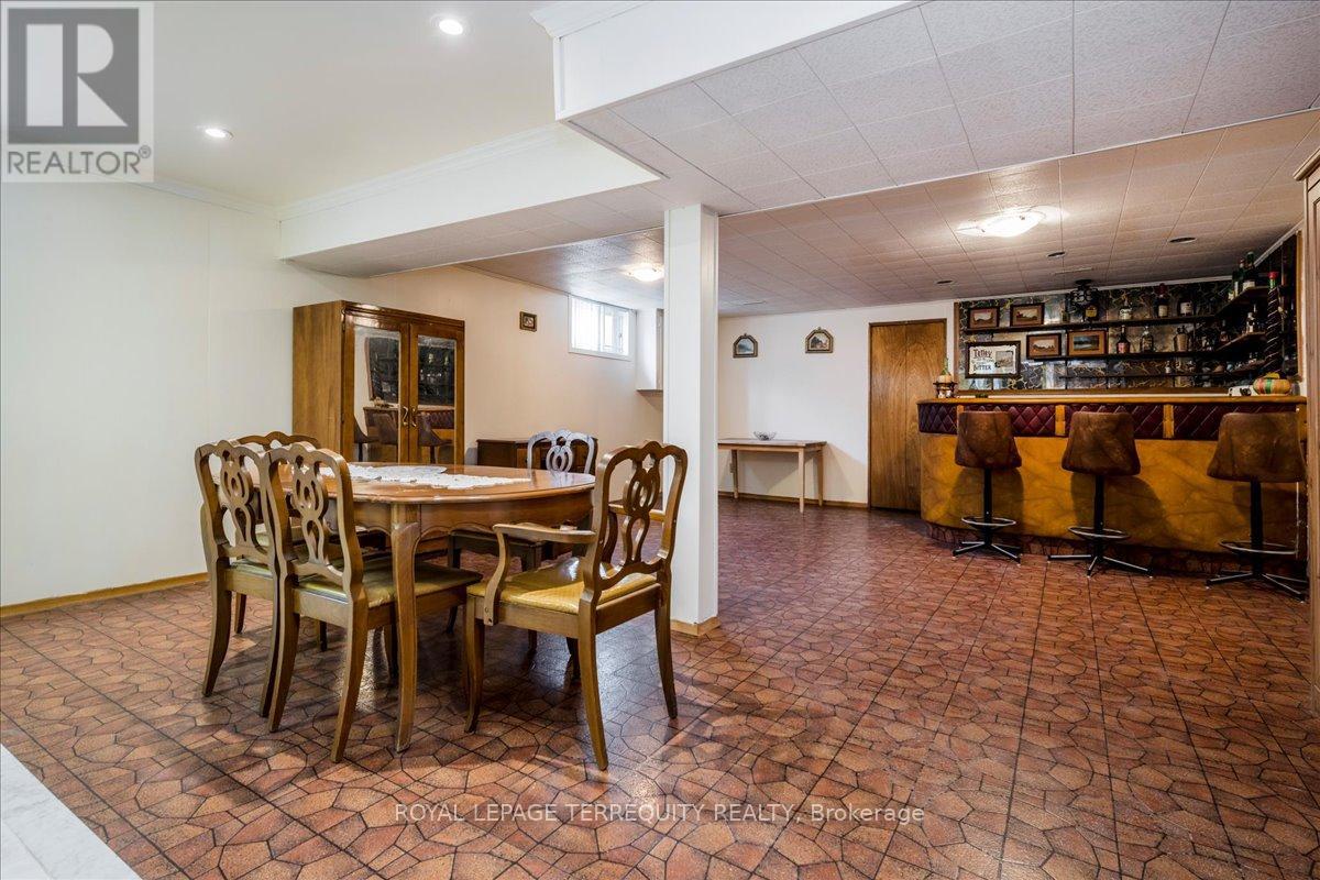 44 MARGARET AVENUE - 25