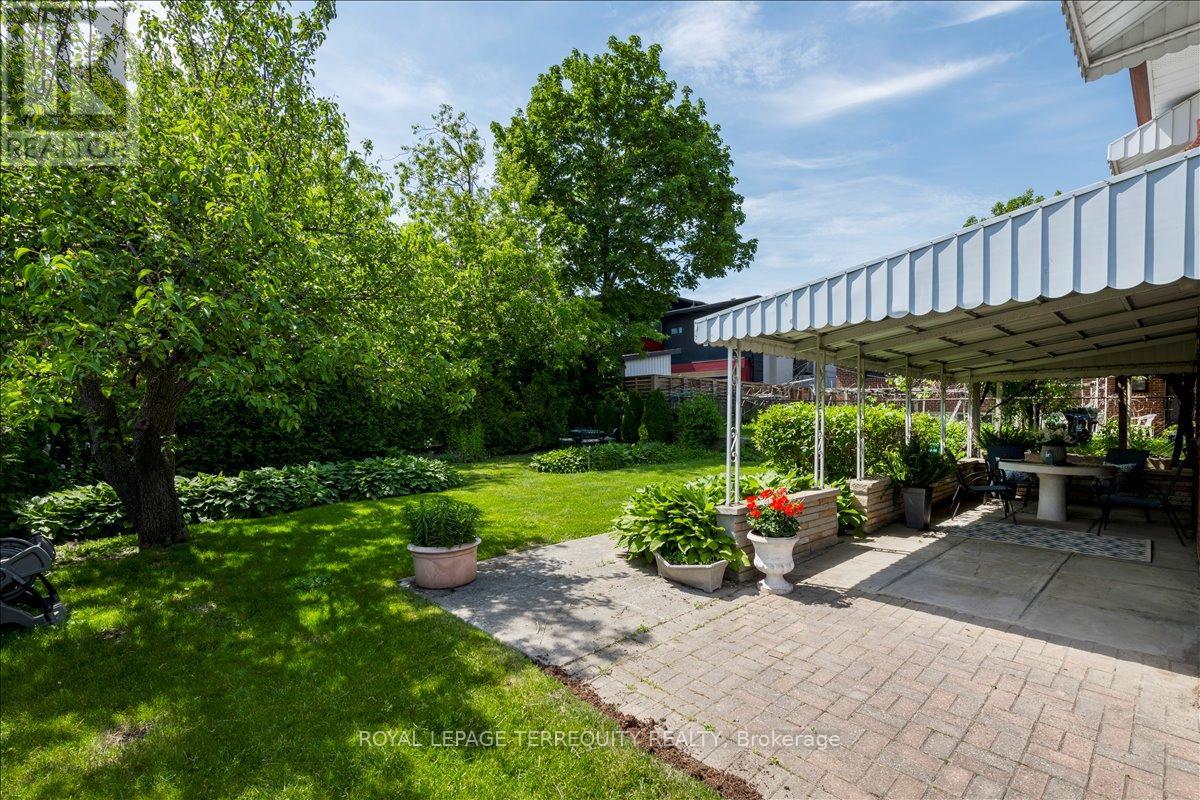 44 MARGARET AVENUE - 31