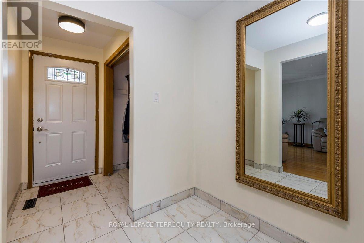 44 MARGARET AVENUE - 4