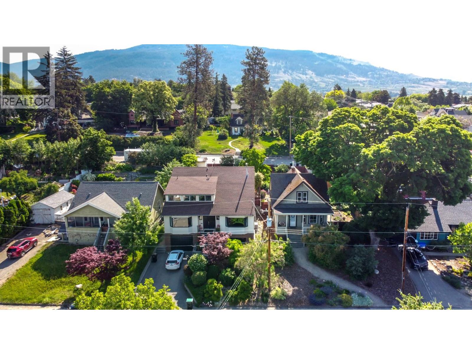 2503 24 Street - 65