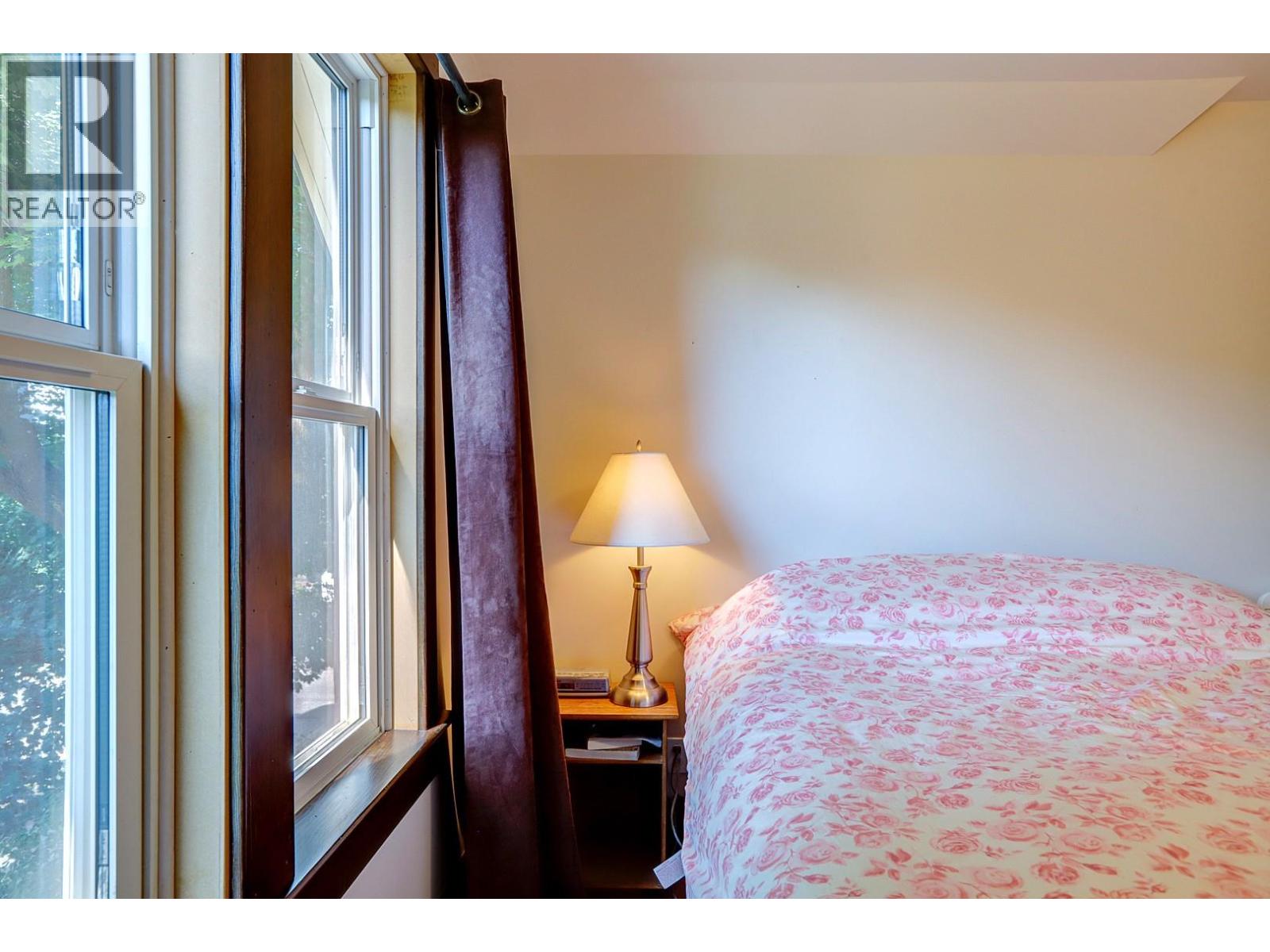 2503 24 Street - 28