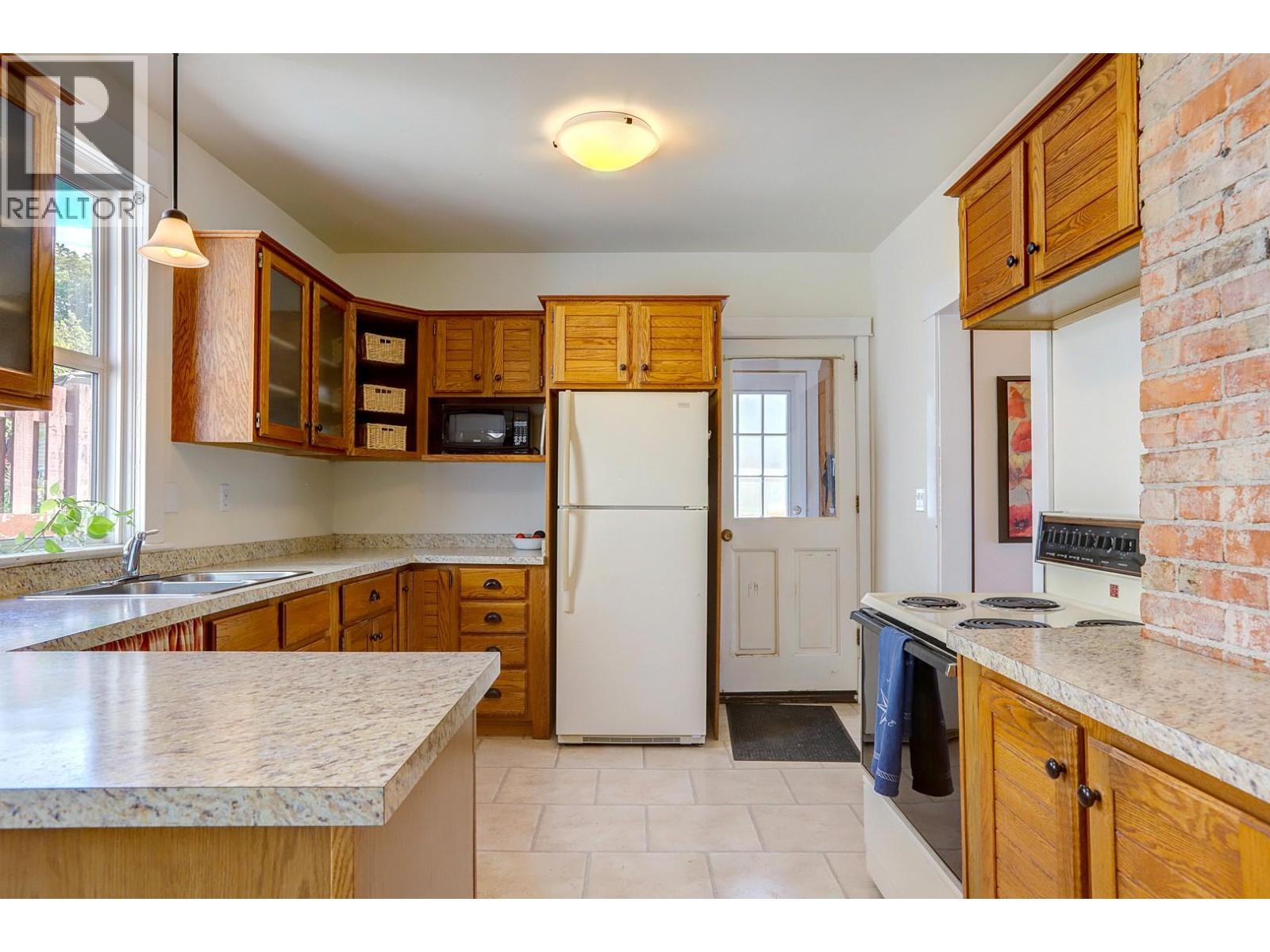 2503 24 Street - 21