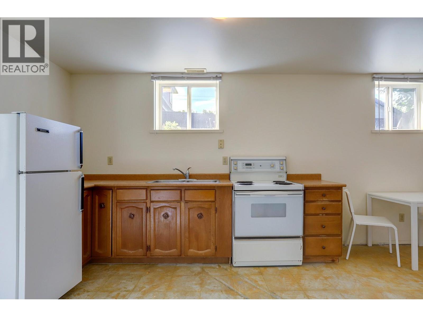 2503 24 Street - 43