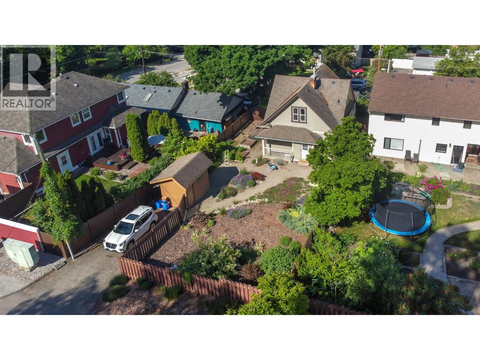 2503 24 Street - 76