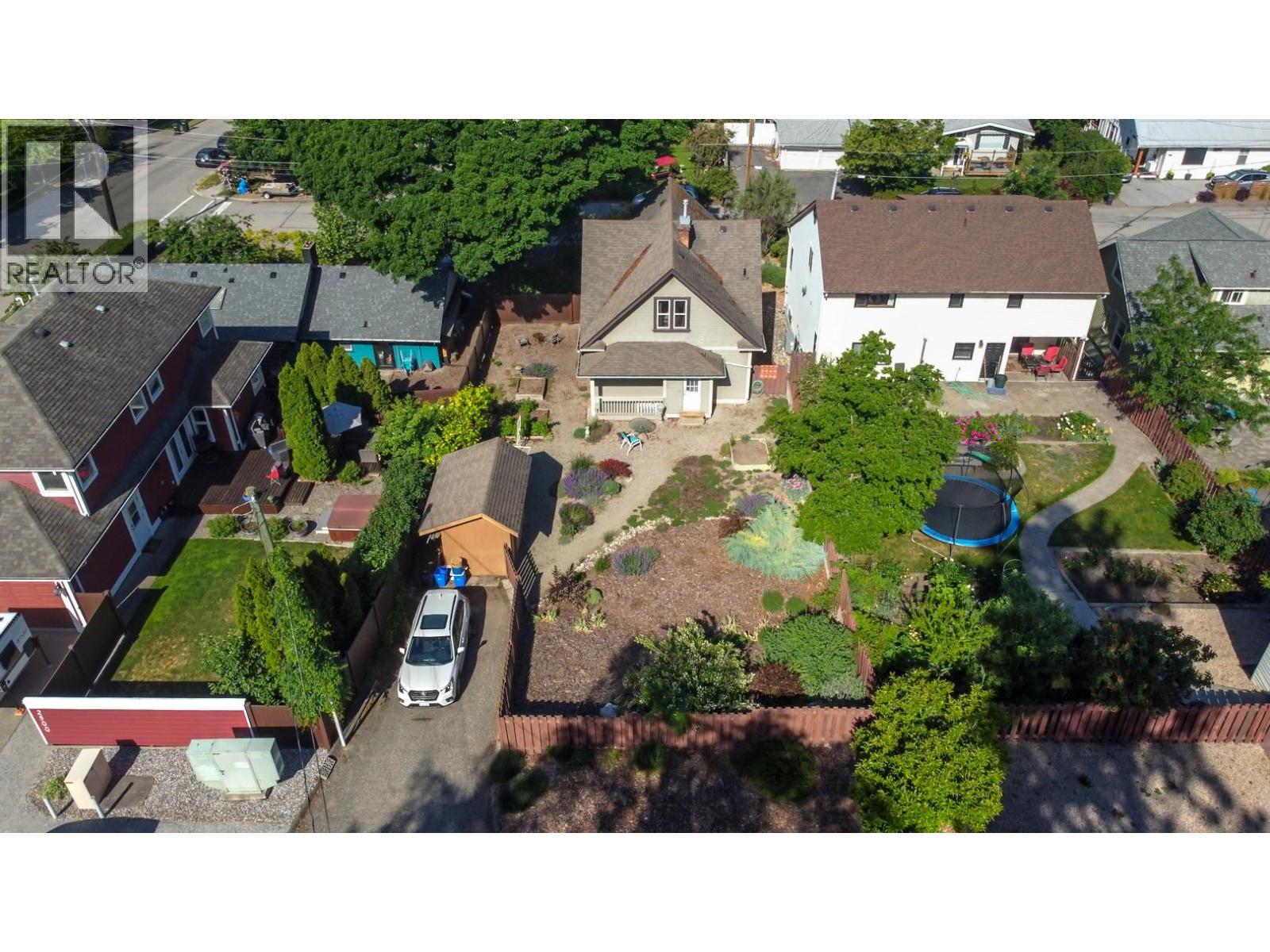 2503 24 Street - 75