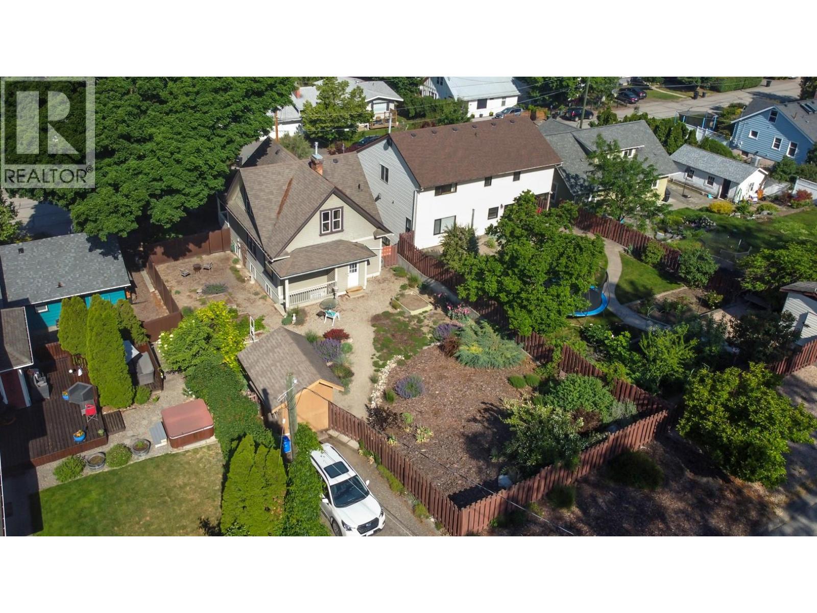 2503 24 Street - 77