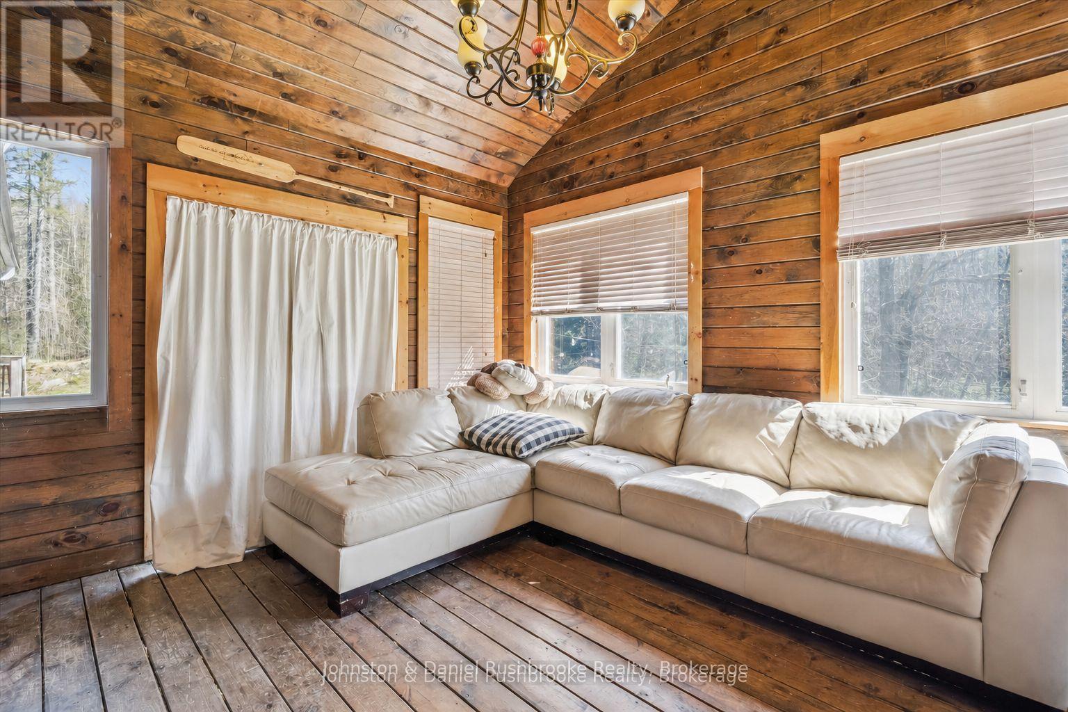 2519 SOUTH HORN LAKE RD R.R.#3 ROAD - 15