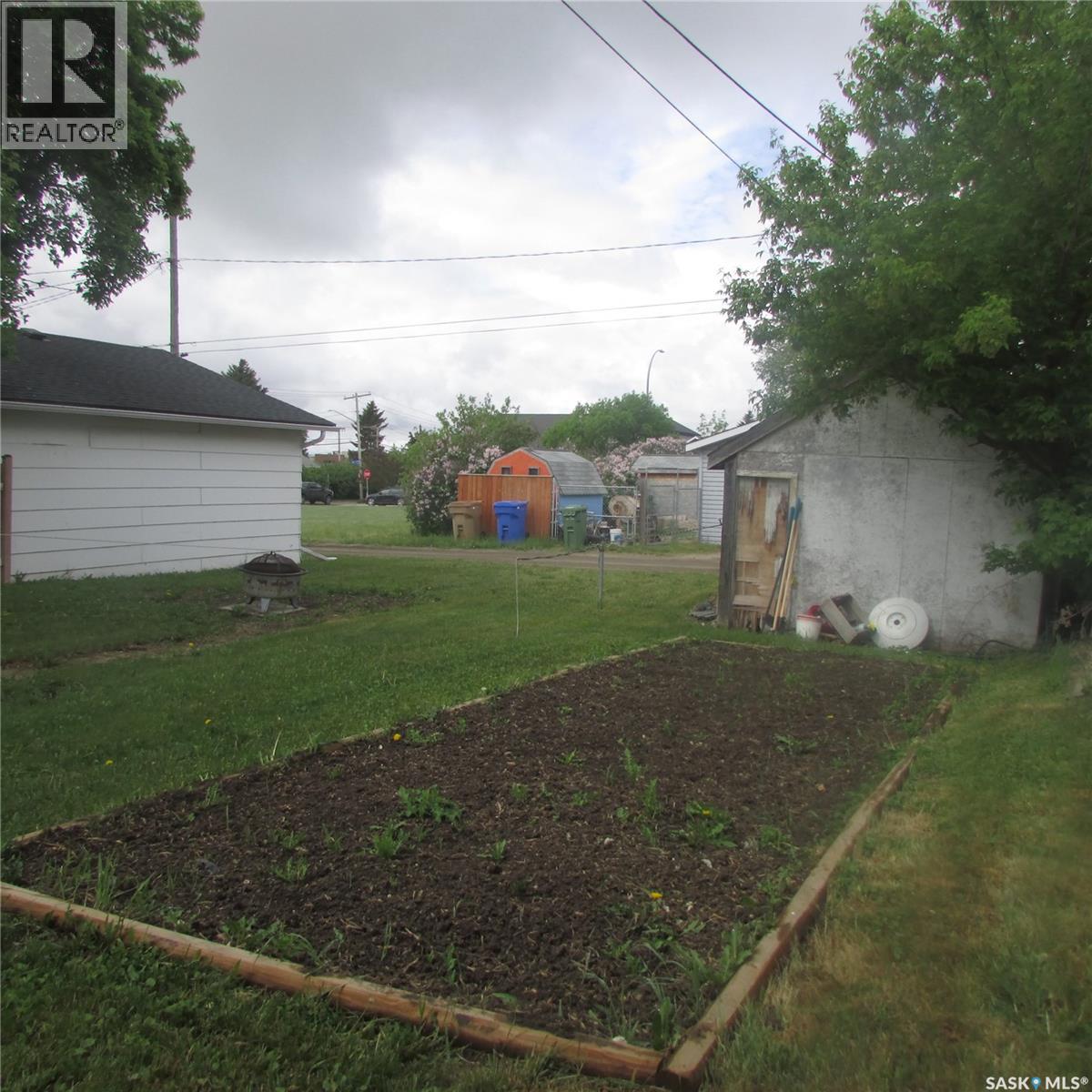 2058 Alexandra STREET - 7