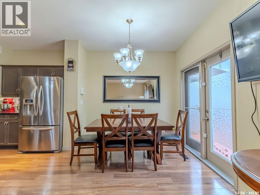 274 Ashworth CRESCENT - 16