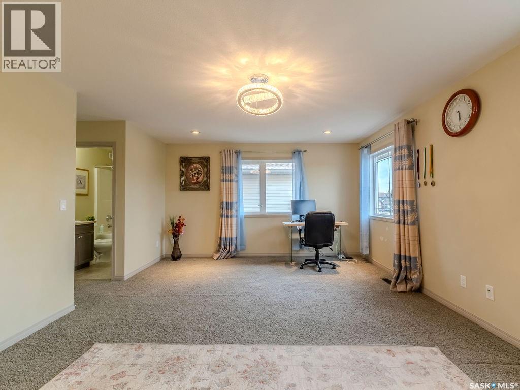 274 Ashworth CRESCENT - 26