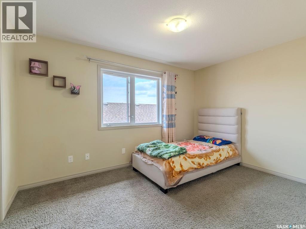 274 Ashworth CRESCENT - 30