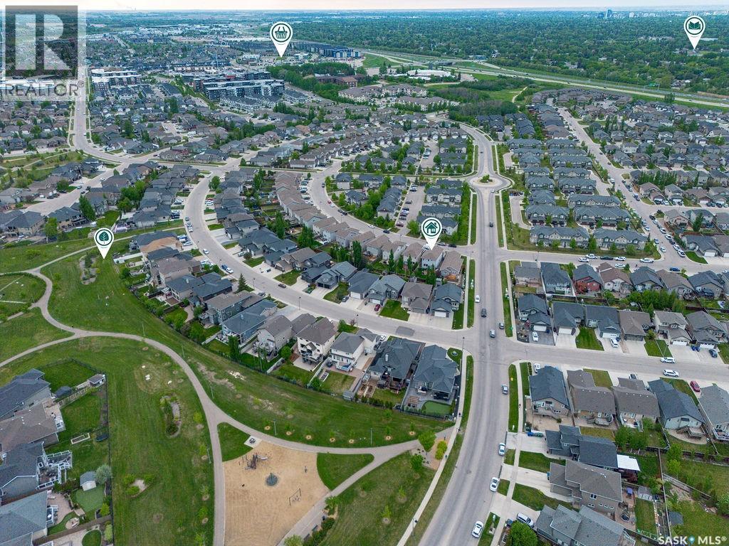 274 Ashworth CRESCENT - 56