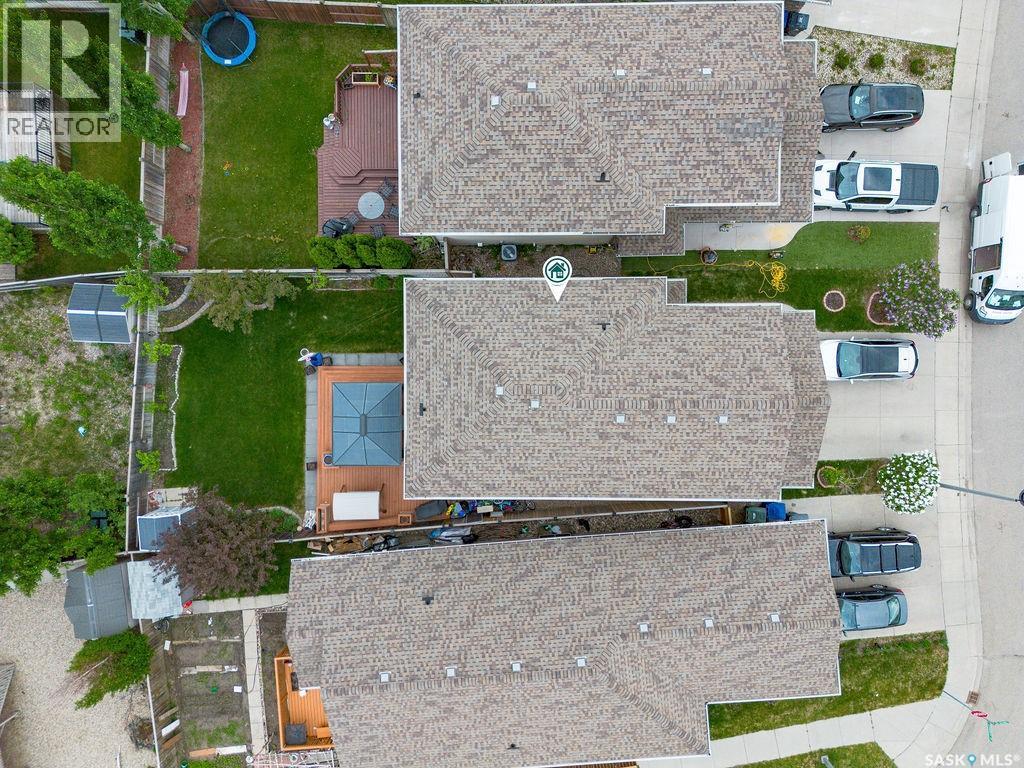 274 Ashworth CRESCENT - 58