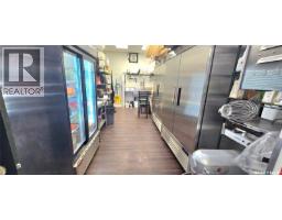 102 1st Avenue W, Assiniboia, SK S0H0B0 Photo 9