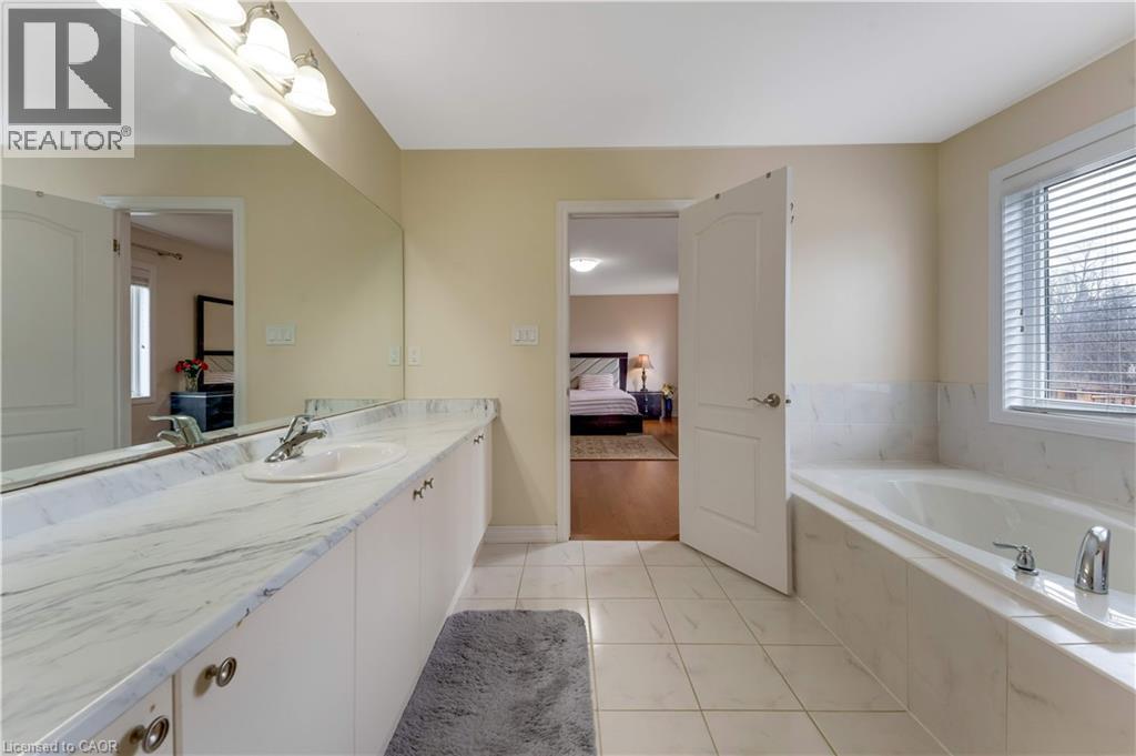 667 LINDEN Drive - 35