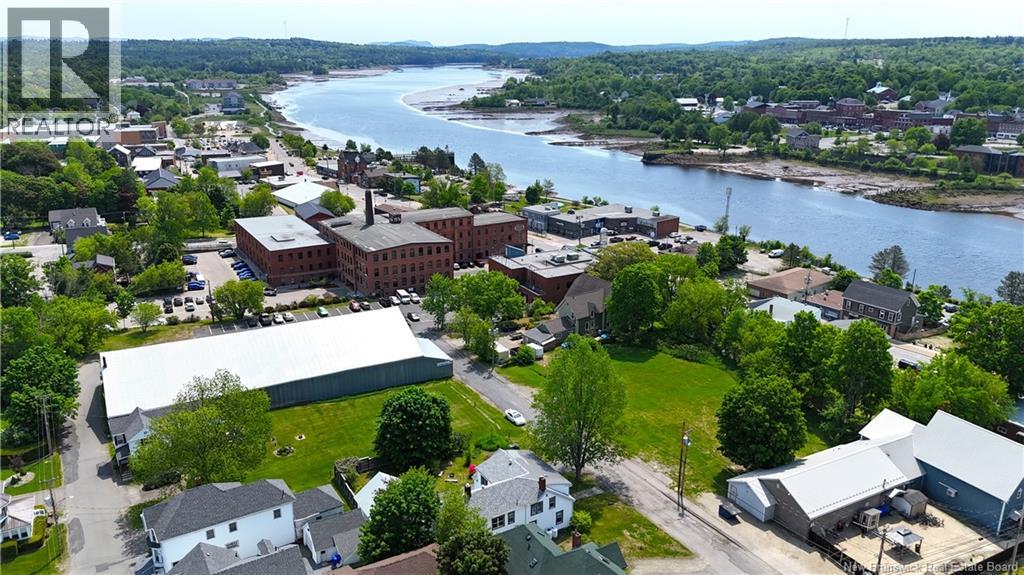 7 St. Croix Street - 50