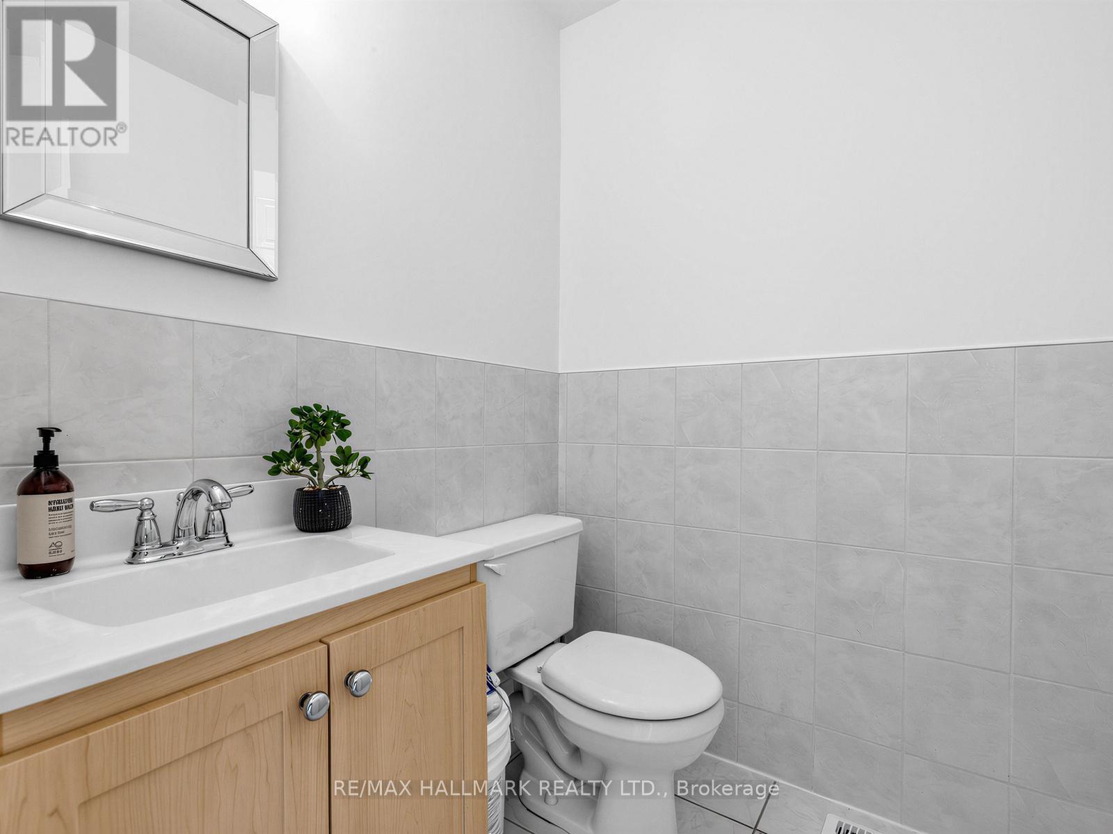 #15A 81 NORTHERN HEIGHTS DRIVE - 11