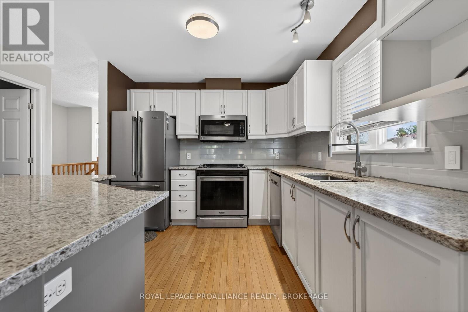 18 MCKEOWN CRESCENT - 15