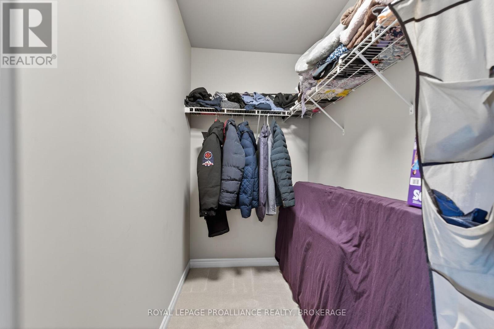 18 MCKEOWN CRESCENT - 20