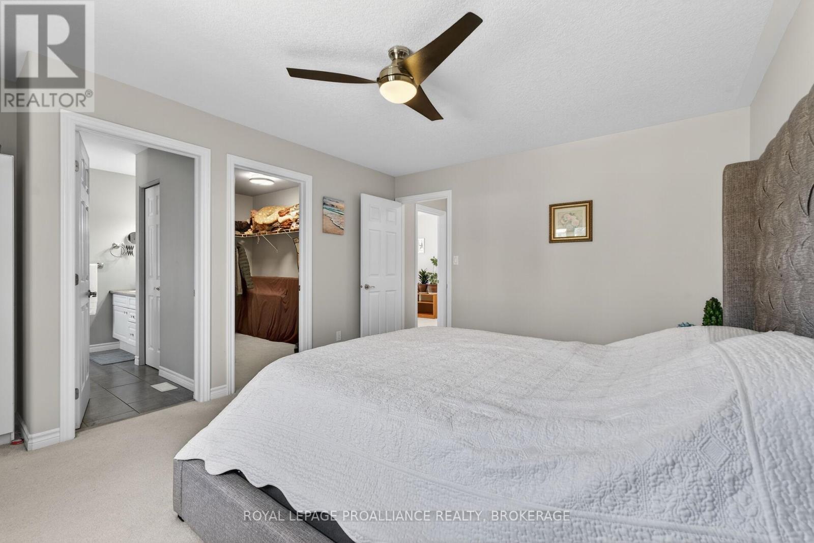 18 MCKEOWN CRESCENT - 21