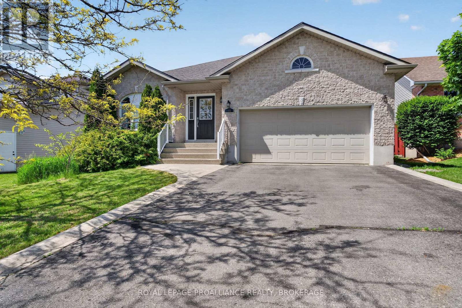18 MCKEOWN CRESCENT - Image 3