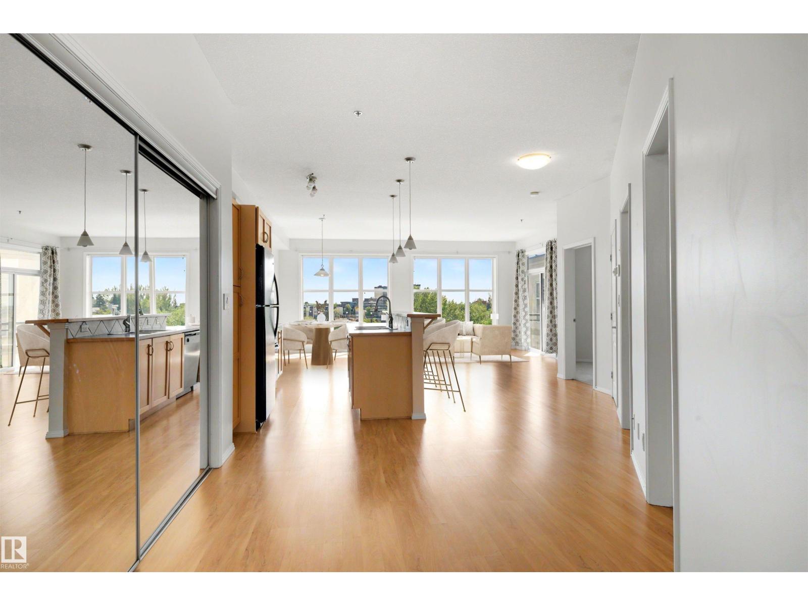 #410 4835 104A ST NW - 7
