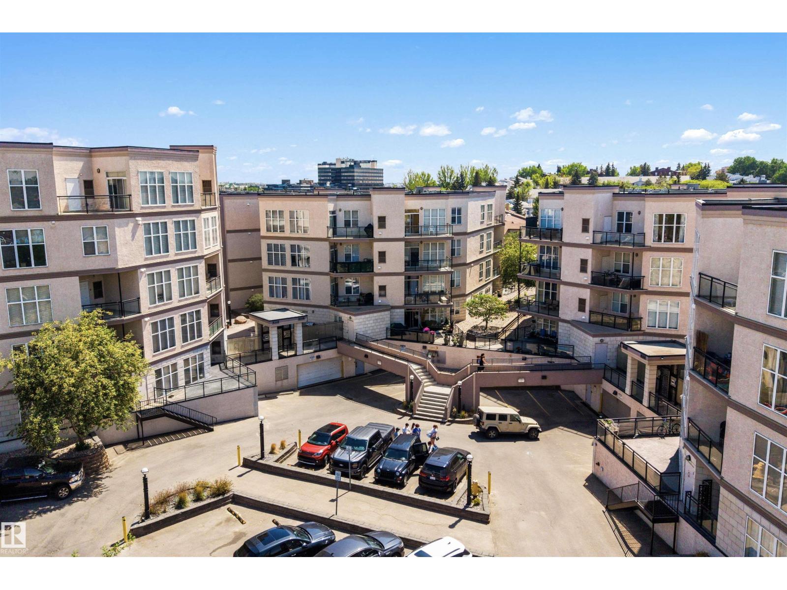 #410 4835 104A ST NW - 17