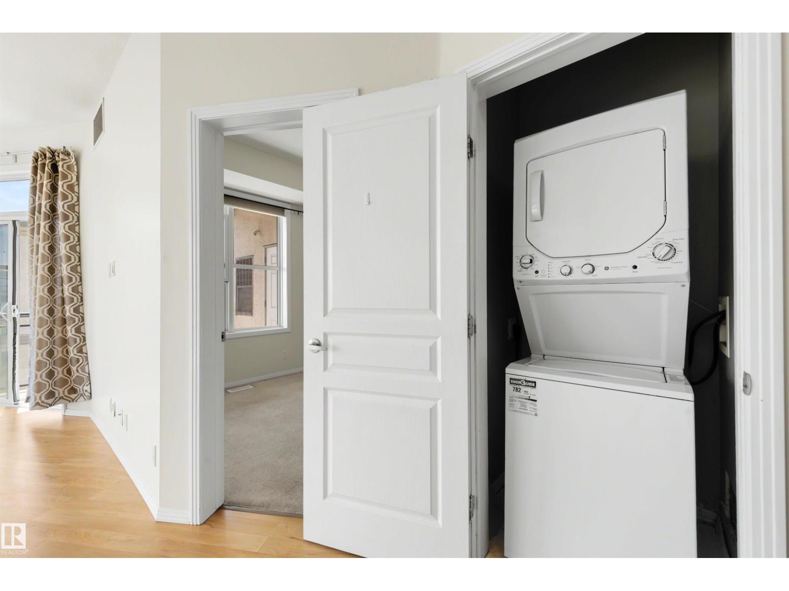 #410 4835 104A ST NW - 11