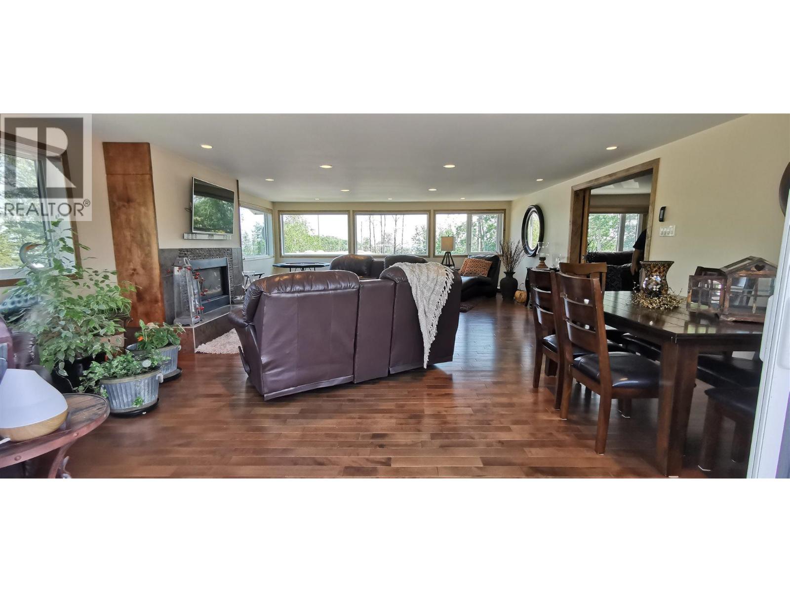 6264 FOREST LAWN FRONTAGE ROAD - 6
