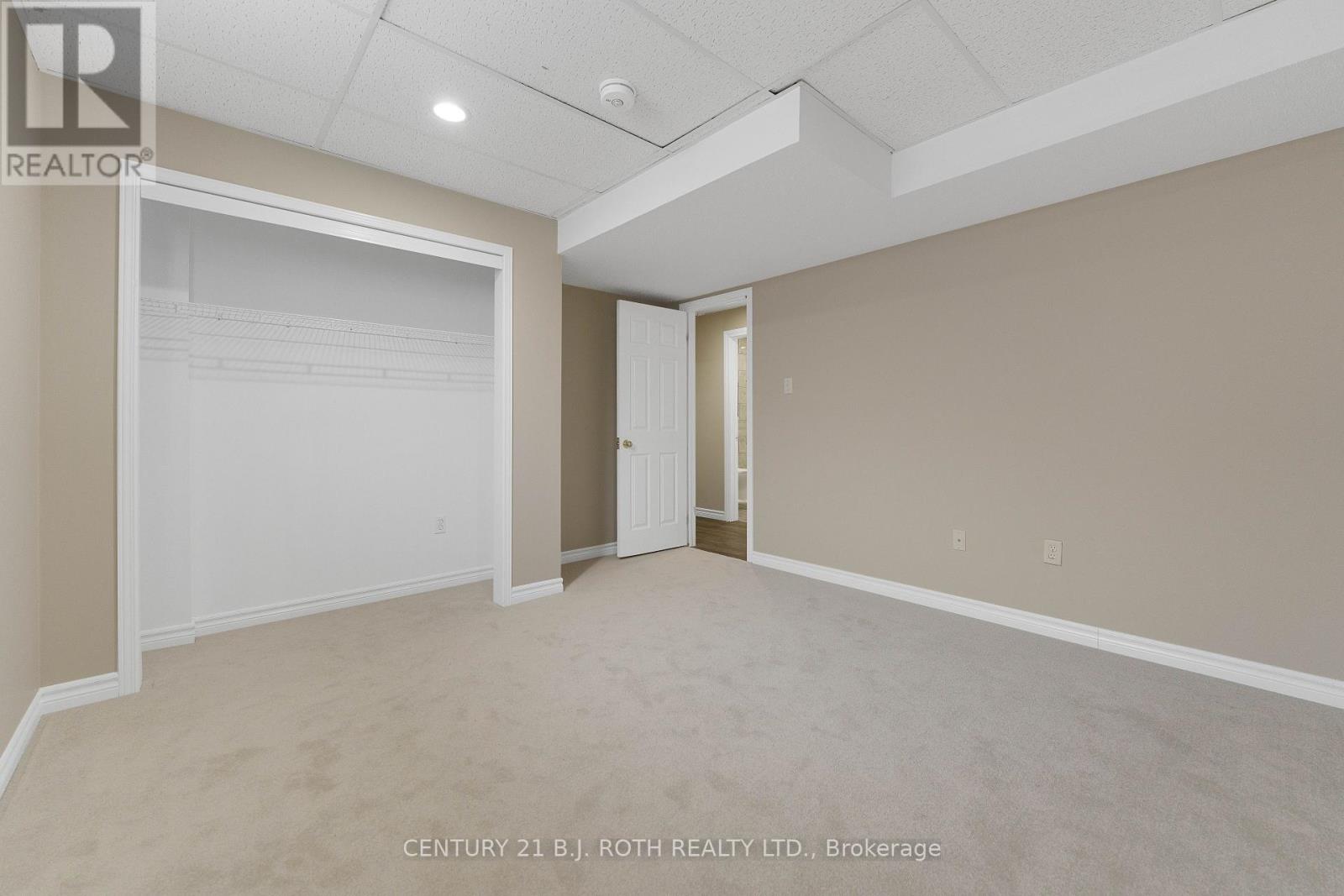 361 GEORGIAN DRIVE - 19