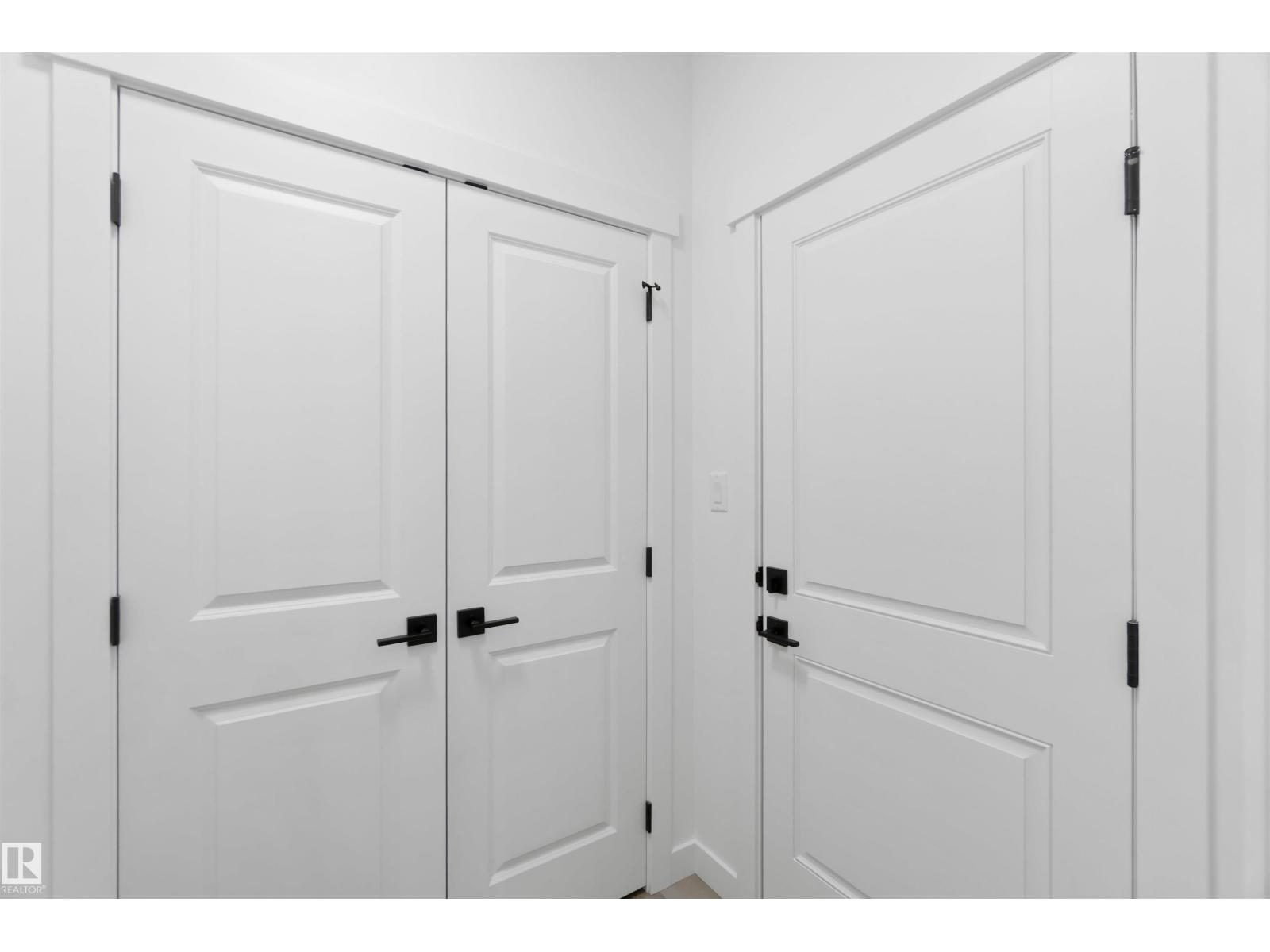 #100 54127 RGE ROAD 30 - 31