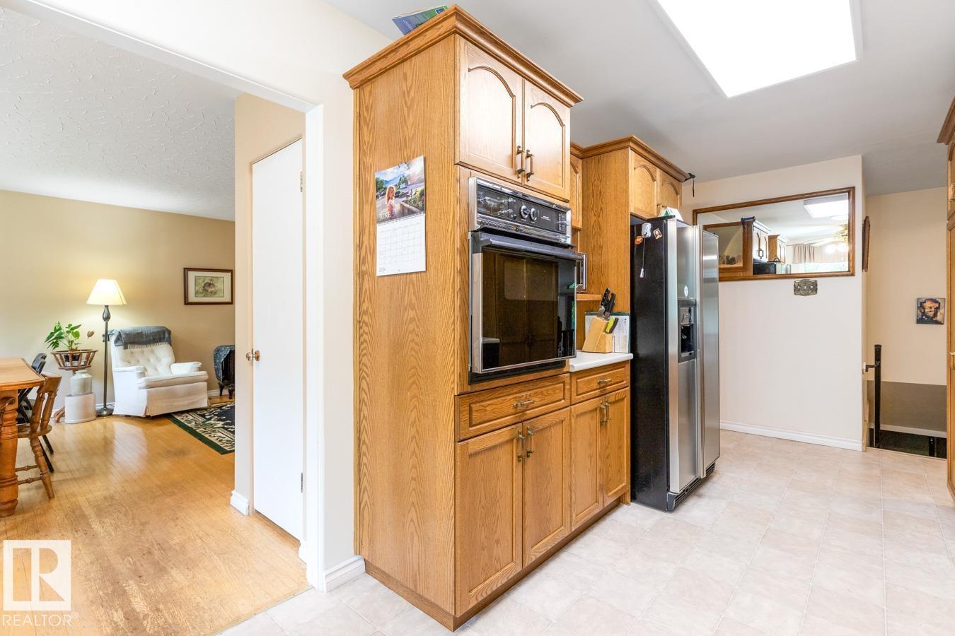 29 GREENVIEW CR — photo 13