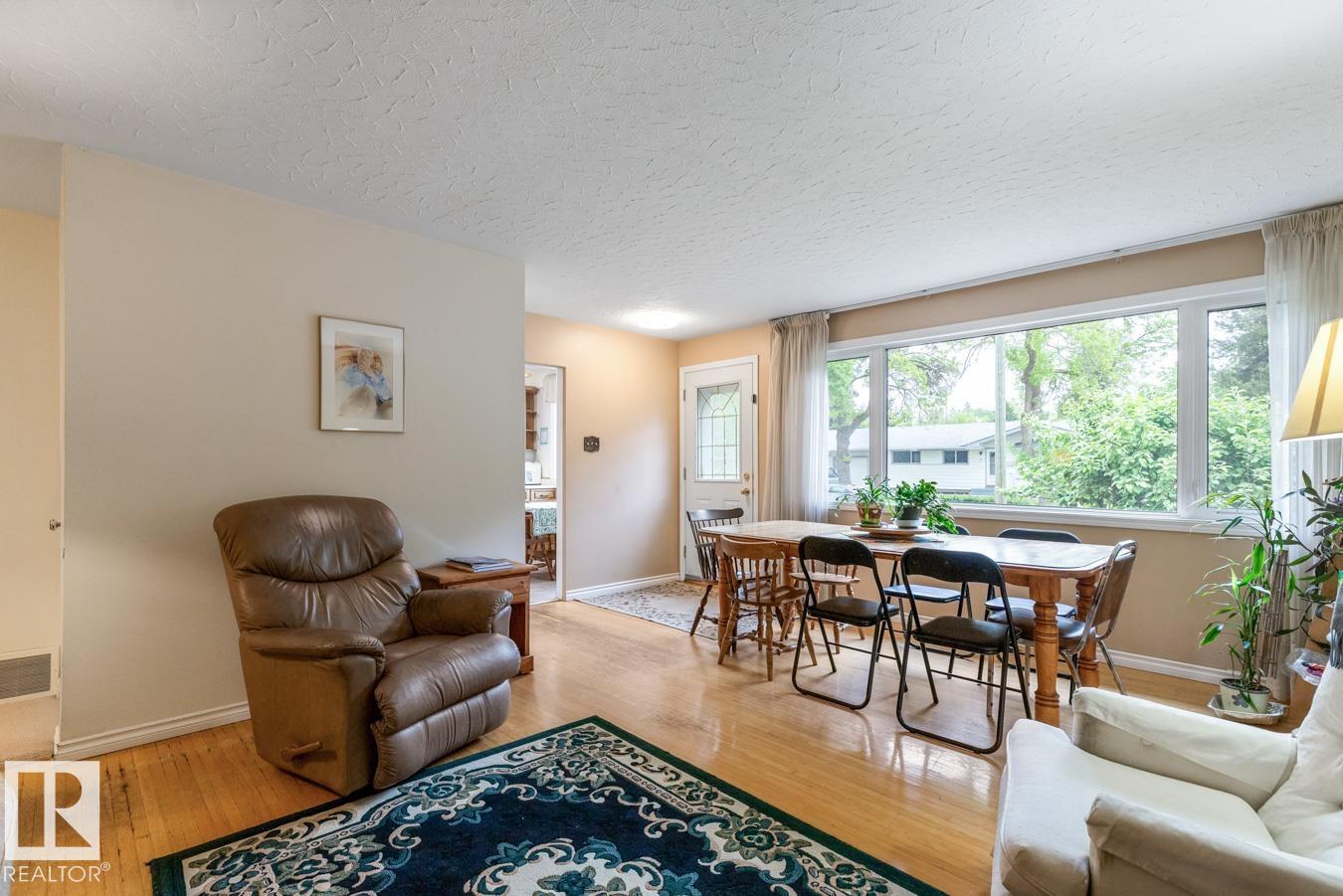 29 GREENVIEW CR — photo 6